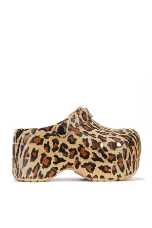 Cape Robbin Gardener Leopard Platform Wedge Cut Out Mule Clogs (7)