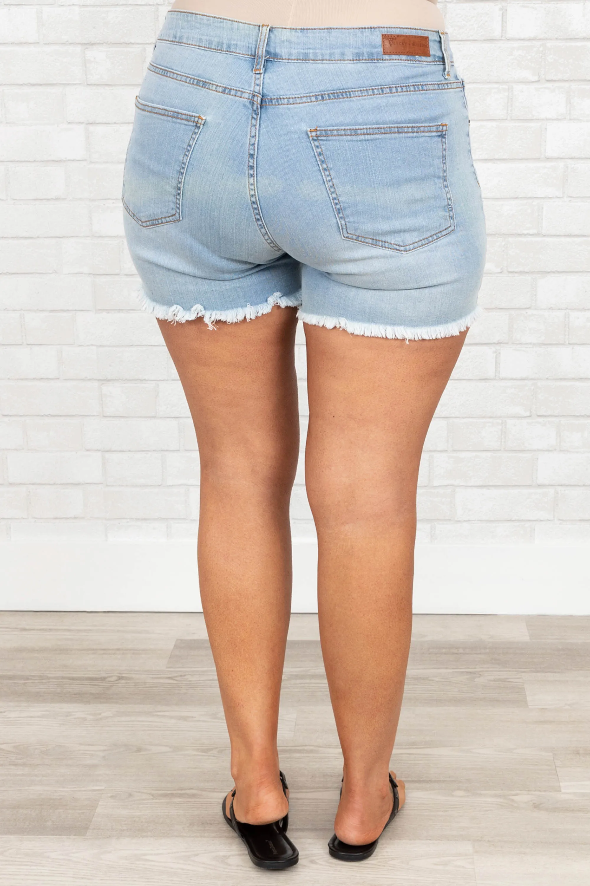 Fun And Games Shorts, Light Wash