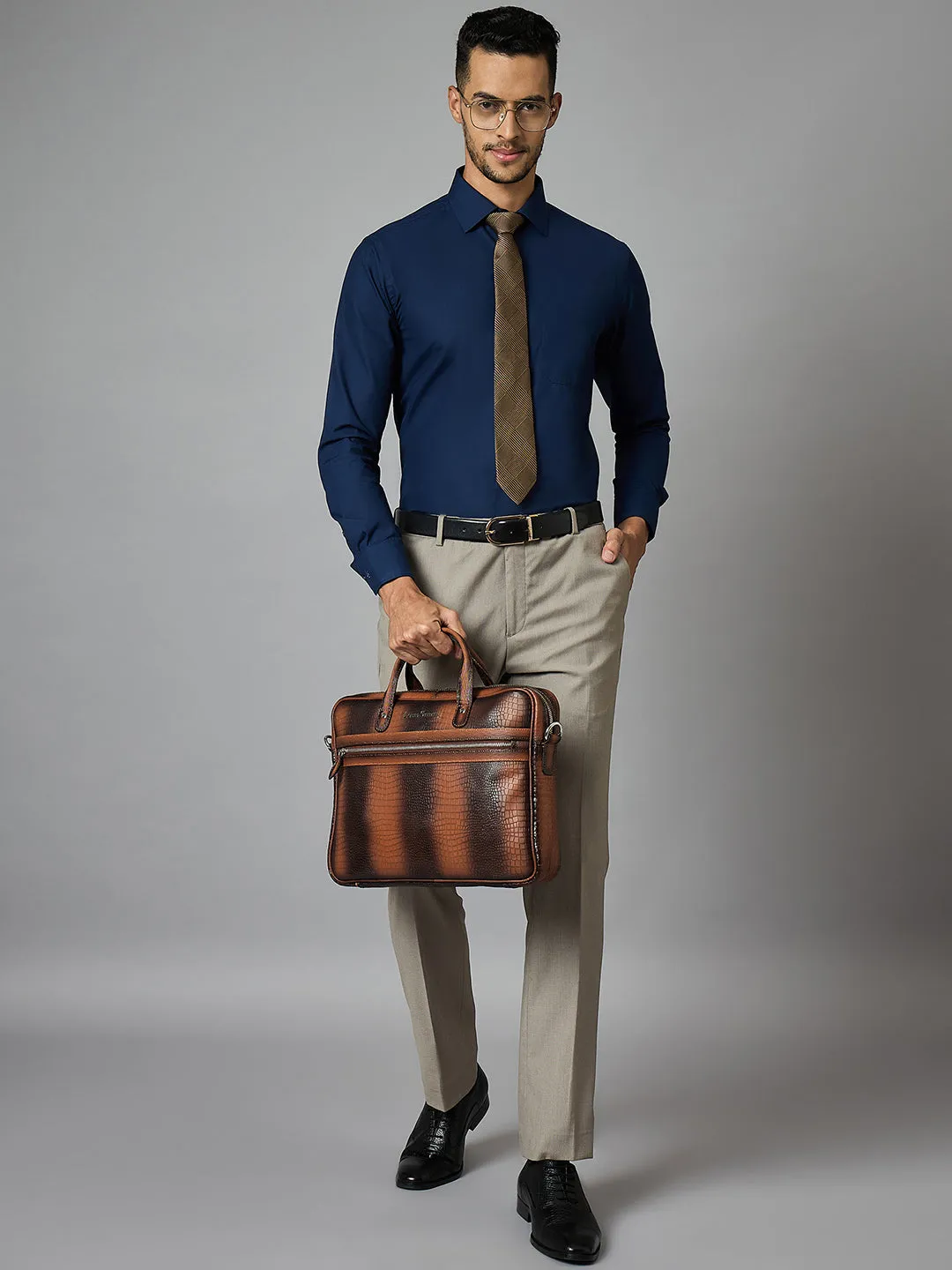 Men's Solid Navy Full Sleeves Regular Fit Formal Shirt