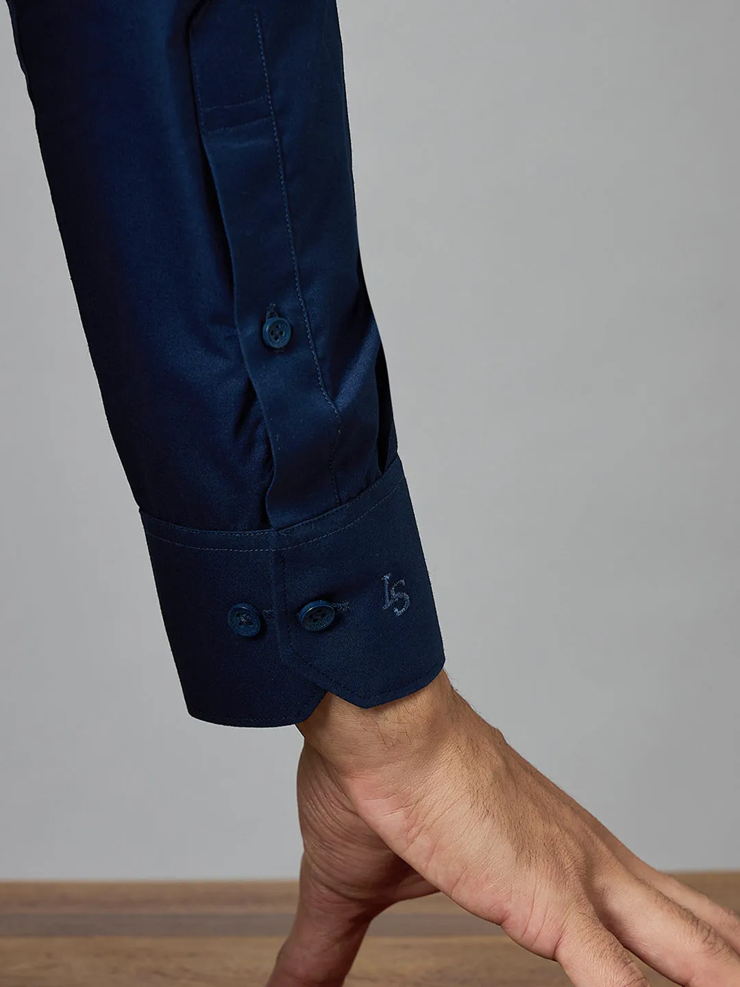 Men's Solid Navy Full Sleeves Regular Fit Formal Shirt