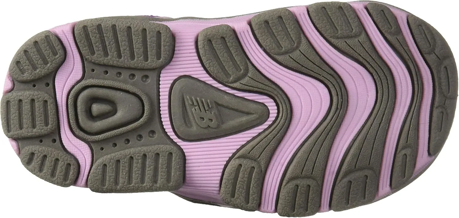 New Balance Unisex-Baby Kid's Adirondack Sandal Sport