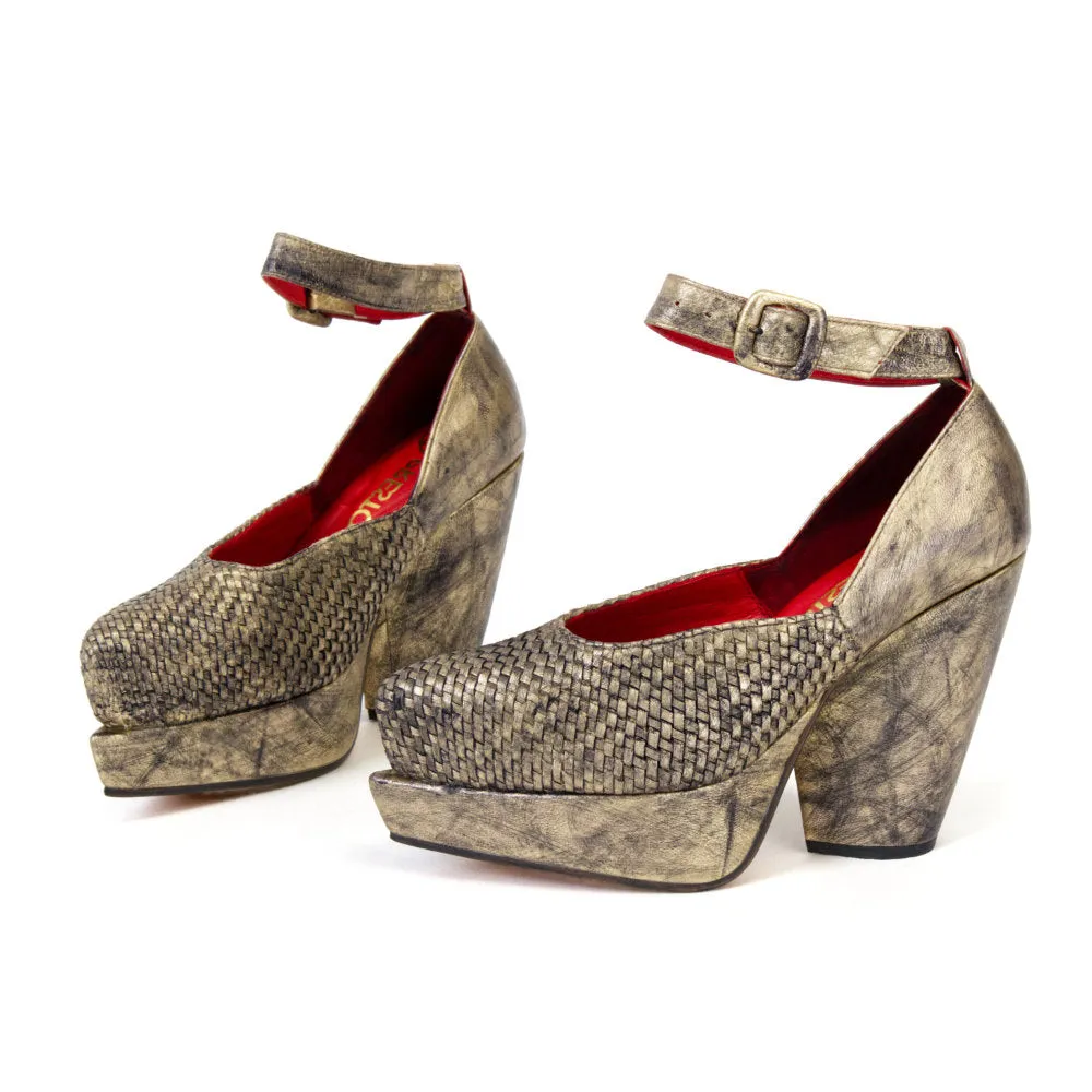 Vida Shoe - Gold Distressed